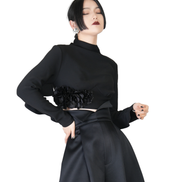 Rose Hem Mock-Neck Cropped Top / 4030702