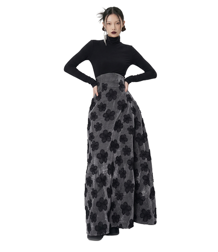 Shadow Bloom Maxi Skirt / 4082105