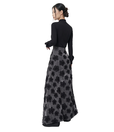 Shadow Bloom Maxi Skirt / 4082105