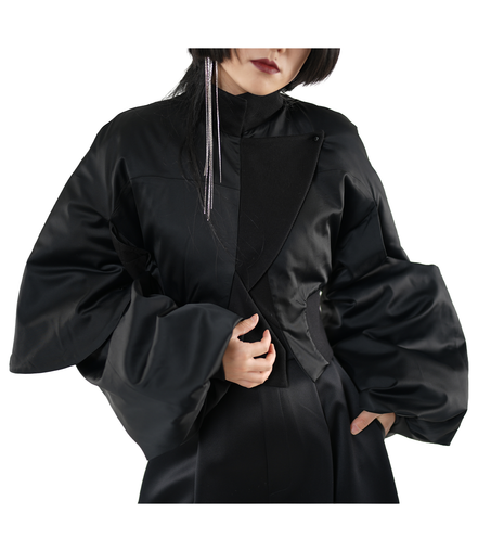 Obsidian Padded Lantern-Sleeve Crop Jacket / 4102306