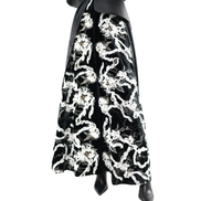 Noir Bloom Embroidered Maxi Skirt / 5010805