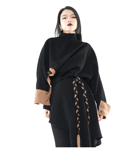 Asymmetric Batwing Turtleneck with Suede Contrast Trim / 6011003