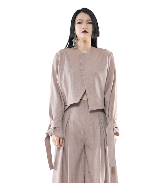 Fold Asymmetric Tie-Cuff Crop Jacket / 6013106