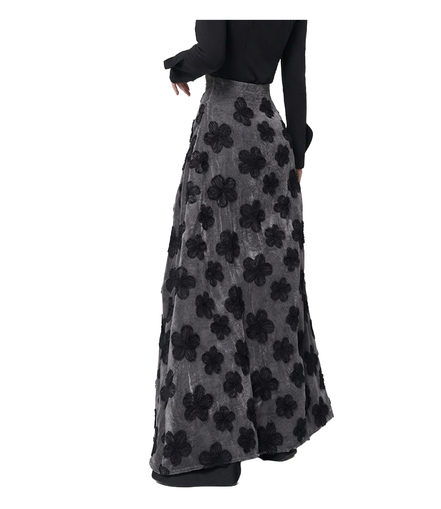 Shadow Bloom Maxi Skirt / 4082105